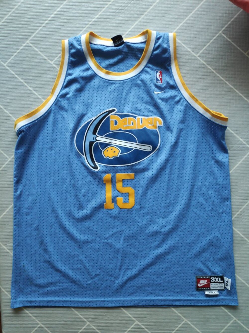 Carmelo Anthony Jersey 3XL (WORN ONCE no flaws)